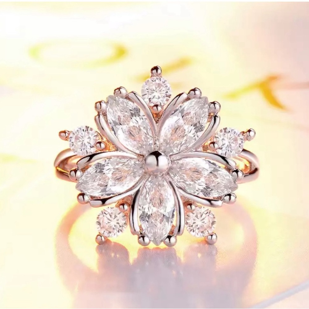 New 925 Silver Flower Ring